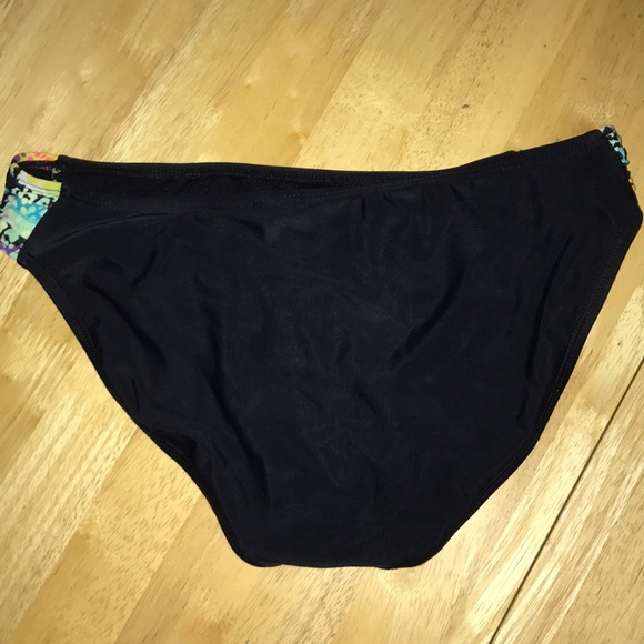 Tankini - Picture 2 of 3